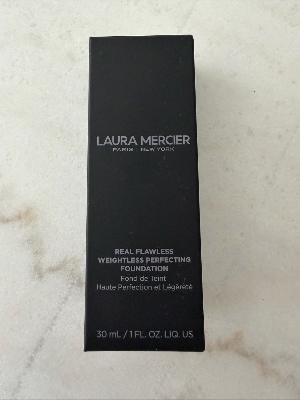 BRAND NEW laura mercier Black Real Flawless Weightless Perfecting Foundation